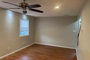 21 Park Vallei Ln, Brookhaven, PA 19015 - Photo 14