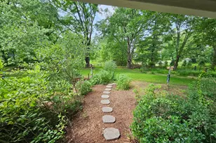 91 Brandywine St, Chadds Ford, PA 19317 - Photo 2