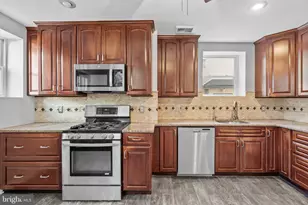 300 E Township Line Rd, Havertown, PA 19083 - Photo 16