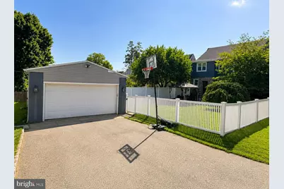 300 E Township Line Road, Havertown, PA 19083 - Photo 6