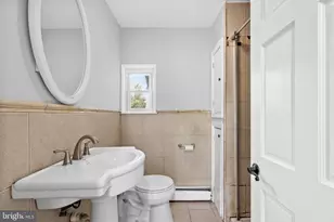 300 E Township Line Rd, Havertown, PA 19083 - Photo 24