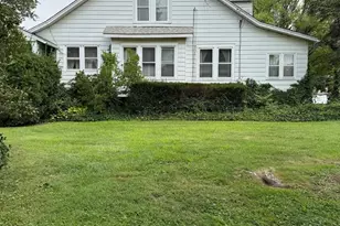 1016 Meetinghouse Rd, Upper Chichester, PA 19061 - Photo 2