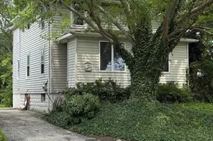 1012 Meetinghouse Rd, Upper Chichester, PA 19061 - Photo 1
