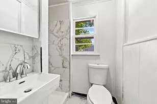 412 E 20th St, Chester, PA 19013 - Photo 14