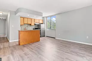 801 Yale Ave, Swarthmore, PA 19081 - Photo 2