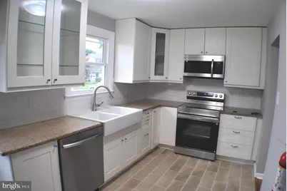 1313 Langley Street, Trainer, PA 19061 - Photo 12
