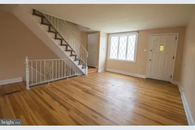 715 W Oakwood Drive, Glenolden, PA 19036 - Photo 4