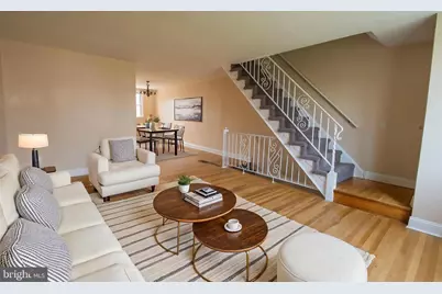 715 W Oakwood Drive, Glenolden, PA 19036 - Photo 1