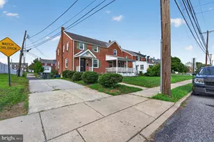 329 Holmes Rd, Holmes, PA 19043 - Photo 2