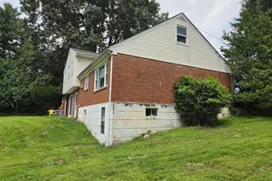 405 Hempstead Cir, Newtown Square, PA 19073 - Photo 10