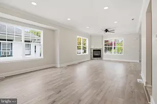 924 7th Ave, Prospect Park, PA 19076 - Photo 8