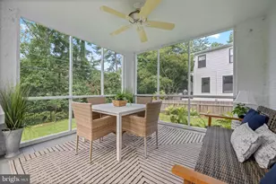 238 Barcladen Cir, Bryn Mawr, PA 19010 - Photo 12