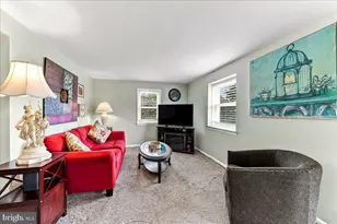 2 Sheridan Ln, Aston, PA 19014 - Photo 4