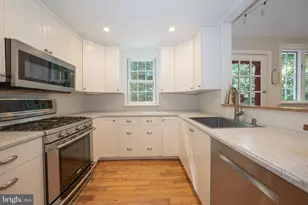 646 Beechwood Dr, Havertown, PA 19083 - Photo 12
