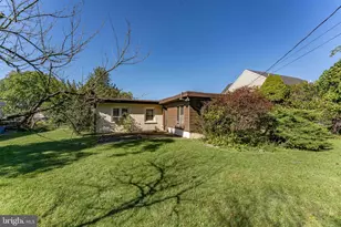 2135 Maclarie Ln, Broomall, PA 19008 - Photo 32