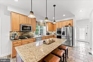 39 Maple Ln, Glen Mills, PA 19342 - Photo 2