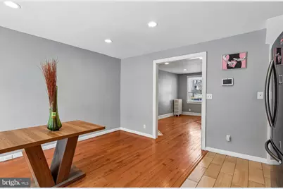 7046 Clover Lane, Upper Darby, PA 19082 - Photo 8