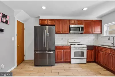 7046 Clover Lane, Upper Darby, PA 19082 - Photo 6