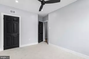 9 Maple St, Marcus Hook, PA 19061 - Photo 10