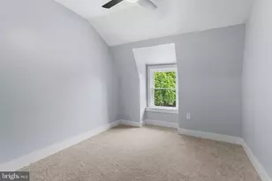 9 Maple St, Marcus Hook, PA 19061 - Photo 14