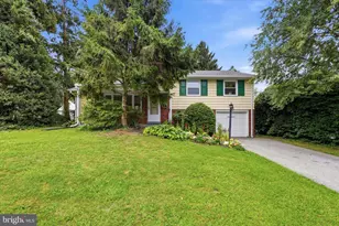 6 Glenwood Cir, Aldan, PA 19018 - Photo 2