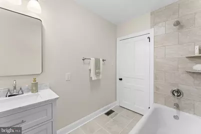 803 Prospect Avenue, Prospect Park, PA 19076 - Photo 16
