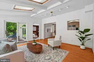 637 Heather Ln, Bryn Mawr, PA 19010 - Photo 12
