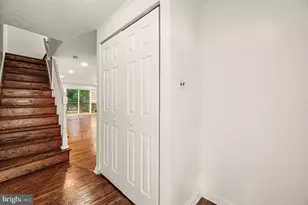 2112 Valleyview Dr, Folcroft, PA 19032 - Photo 2