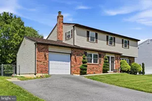 2237 Gettysburg Dr, Aston, PA 19014 - Photo 2
