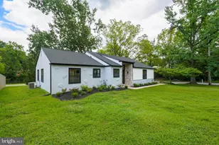 501 Flora Cir, Springfield, PA 19064 - Photo 4