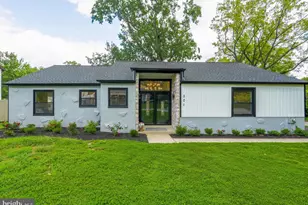 501 Flora Cir, Springfield, PA 19064 - Photo 2