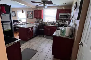 920 E 20th St, Chester, PA 19013 - Photo 6