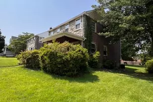 920 E 20th St, Chester, PA 19013 - Photo 2