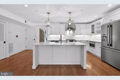 200 W Wayne Avenue #1, Wayne, PA 19087 - Photo 2