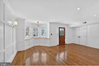200 W Wayne Avenue #1, Wayne, PA 19087 - Photo 4