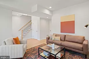359 W Horseshoe Trail, Newtown Square, PA 19073 - Photo 4