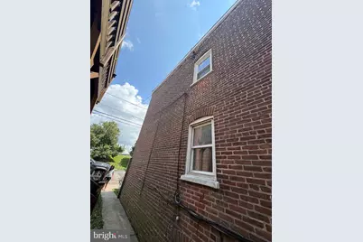 936 Simpson, Crum Lynne, PA 19022 - Photo 4