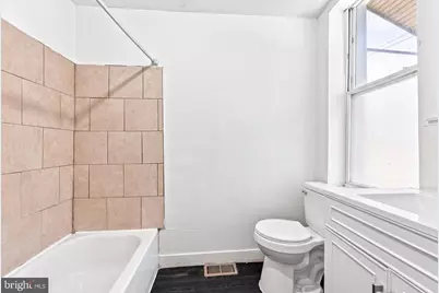943 Maple Terrace, Darby, PA 19023 - Photo 10