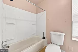 943 Maple Terrace, Darby, PA 19023 - Photo 8