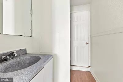 943 Maple Terrace, Darby, PA 19023 - Photo 6