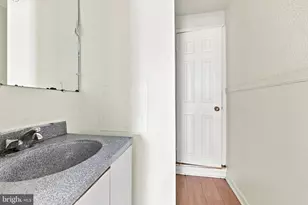 943 Maple Terrace, Darby, PA 19023 - Photo 6