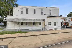 943 Maple Terrace, Darby, PA 19023 - Photo 2
