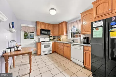 244 E Turnbull Avenue, Havertown, PA 19083 - Photo 8