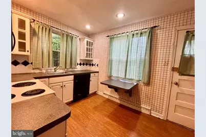 924 Madison Avenue, Prospect Park, PA 19076 - Photo 2
