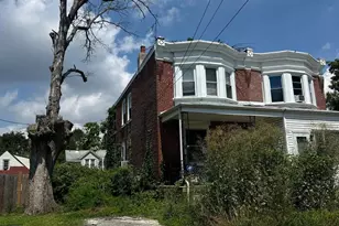 609 Beechwood Ave, Darby, PA 19023 - Photo 1