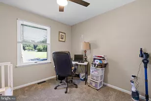 677 Meetinghouse Rd, Upper Chichester, PA 19061 - Photo 16
