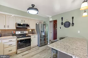677 Meetinghouse Rd, Upper Chichester, PA 19061 - Photo 6