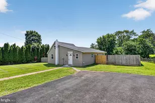 4012 Greenwood Ave, Upper Chichester, PA 19061 - Photo 4