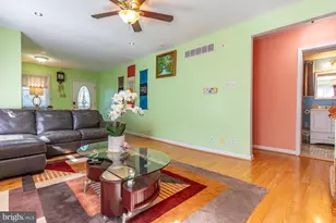 1033 Galbreath Ave, Upper Chichester, PA 19061 - Photo 4