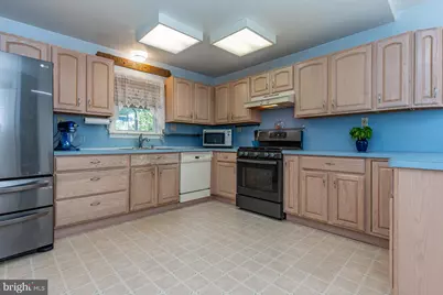 1033 Galbreath Avenue, Upper Chichester, PA 19061 - Photo 6